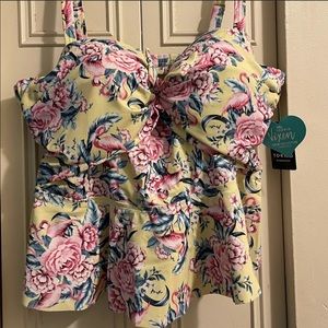Torrid swim top size 2